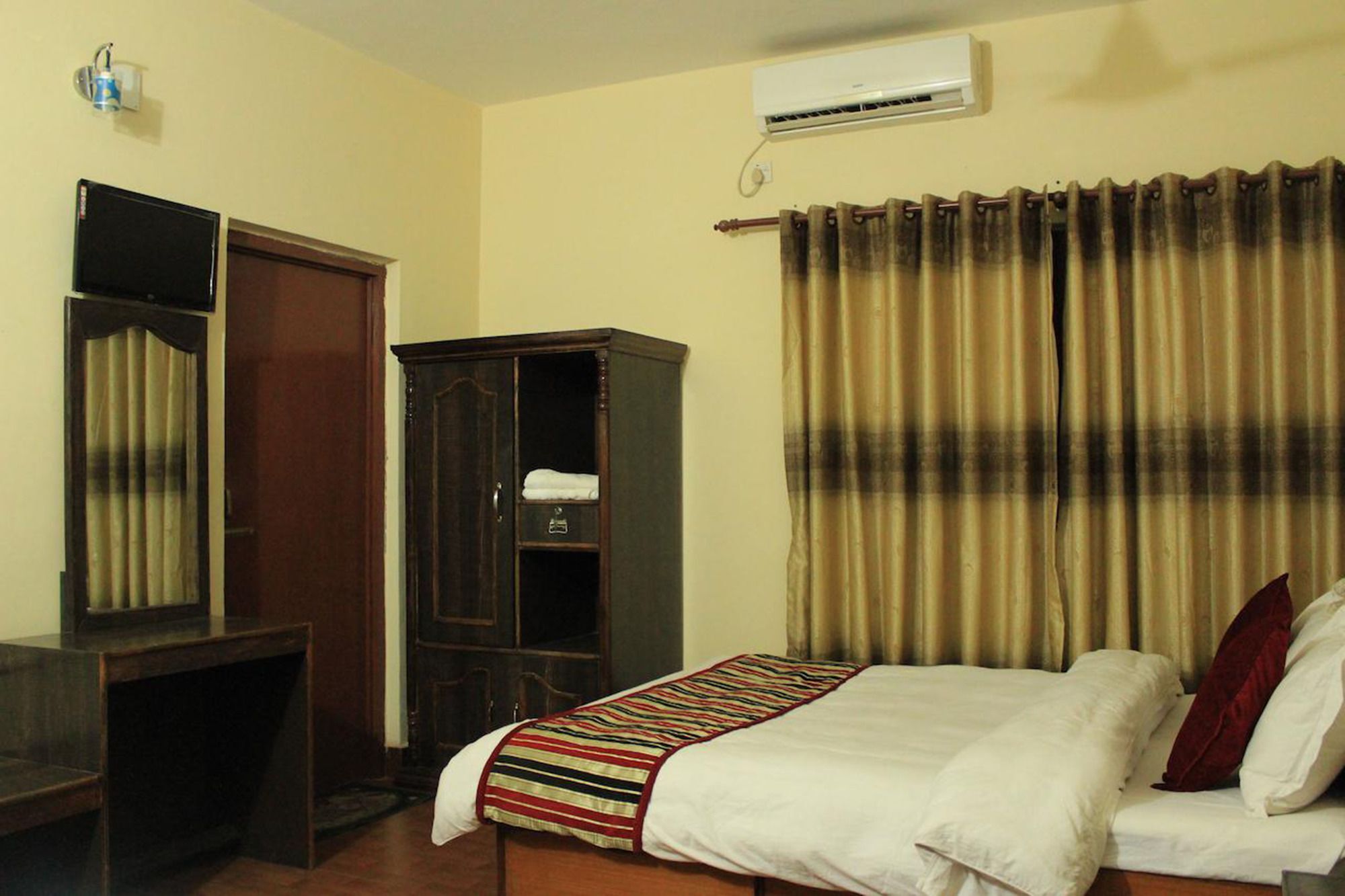 סאורהה Unique Wild Resort מראה חיצוני תמונה