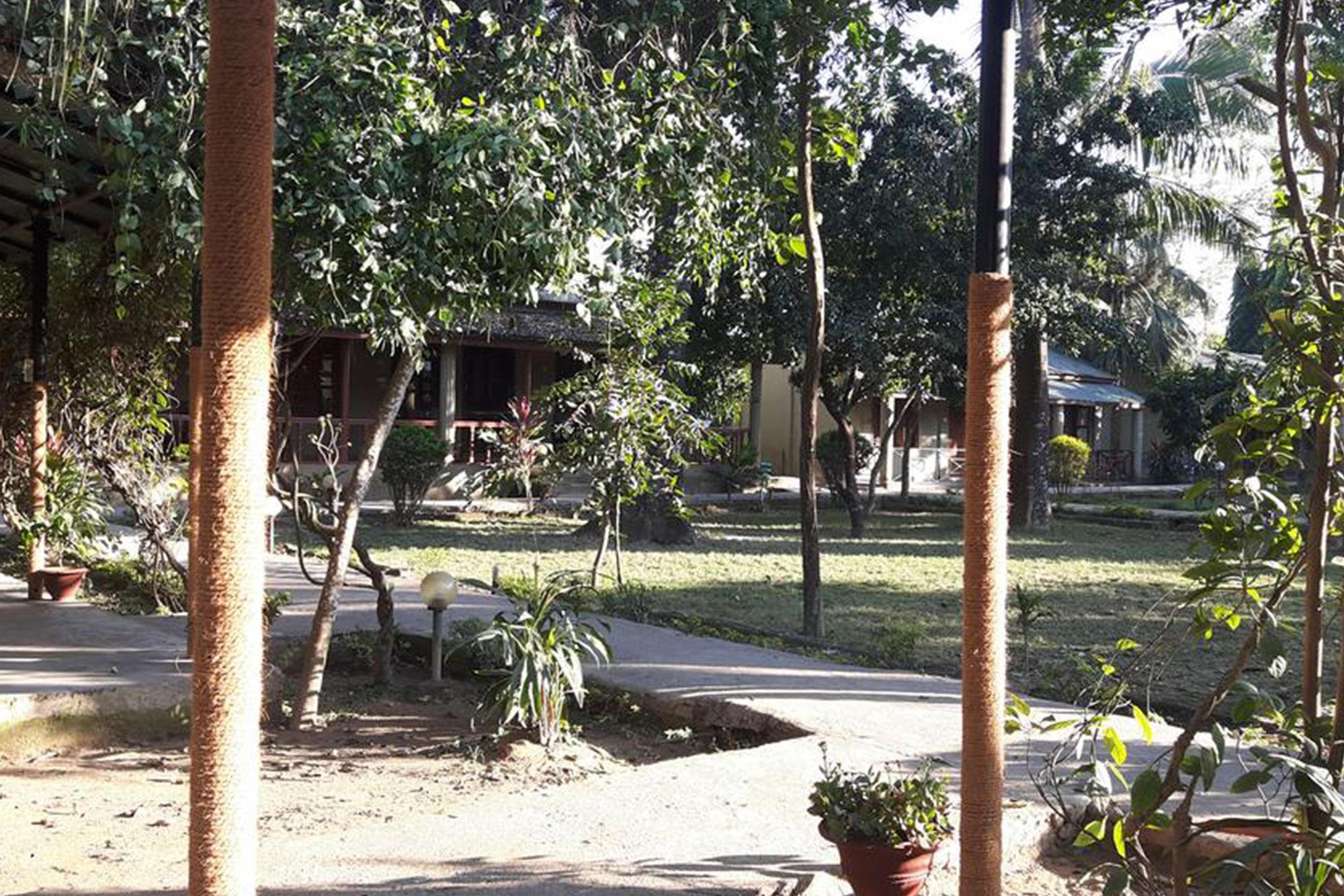 סאורהה Unique Wild Resort מראה חיצוני תמונה